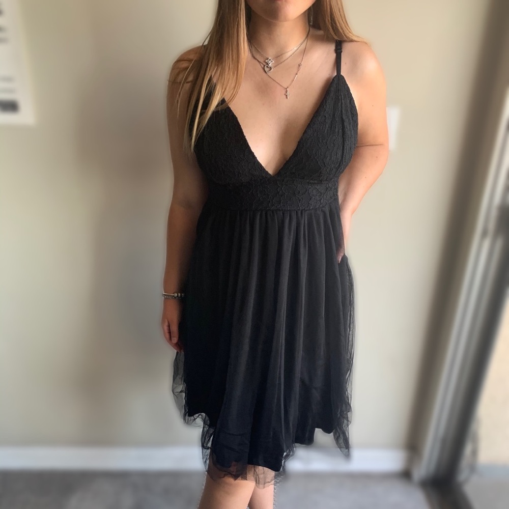 Black Cocktail Short/Midi Dress w/ Lace and Tulle